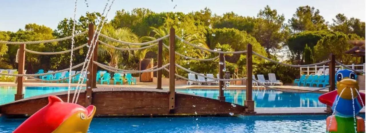 3 Bedroom Chalets Camping Lei Suves - Joycasa Рокбрюн-сюр-Аржан Екстер'єр фото