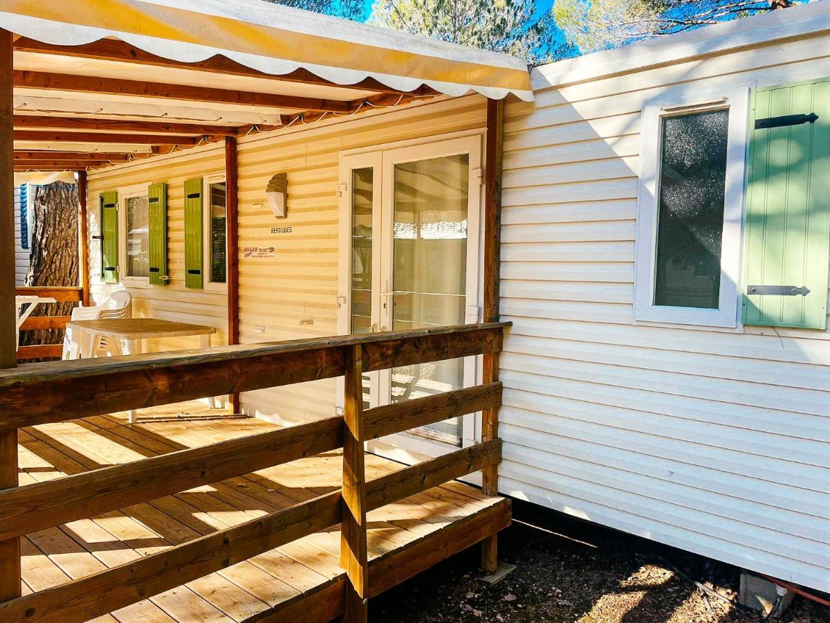 3 Bedroom Chalets Camping Lei Suves - Joycasa Рокбрюн-сюр-Аржан Екстер'єр фото