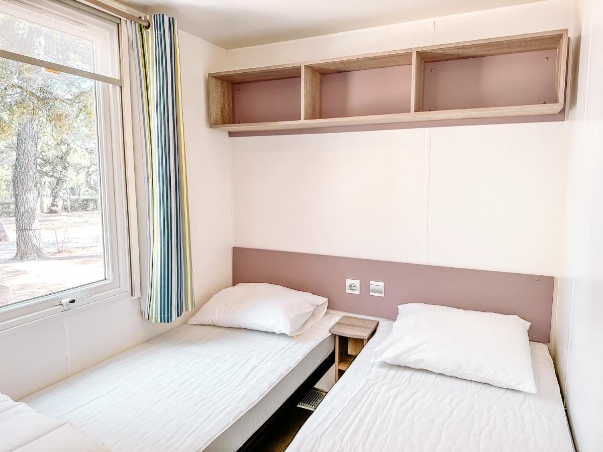 3 Bedroom Chalets Camping Lei Suves - Joycasa Рокбрюн-сюр-Аржан Екстер'єр фото
