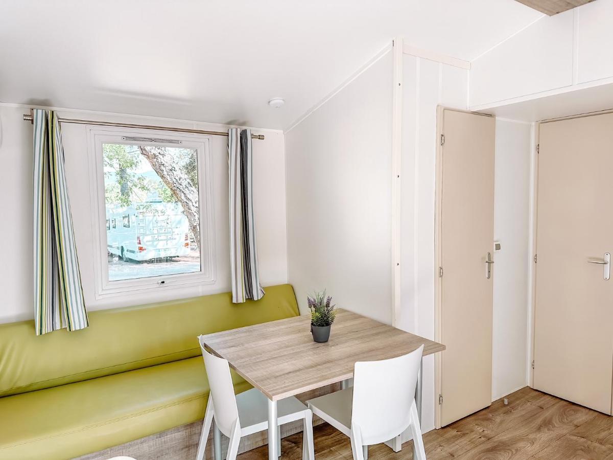 3 Bedroom Chalets Camping Lei Suves - Joycasa Рокбрюн-сюр-Аржан Екстер'єр фото
